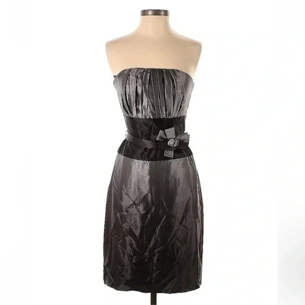White House Black Market | 100% Silk Black/Grey Strapless Cocktail Dress Size 0